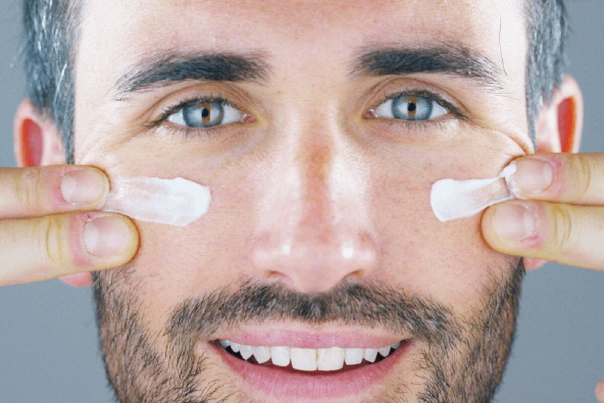 Por Qué el Contorno de Ojos es la Única Crema que Todo Hombre Debe Usar.